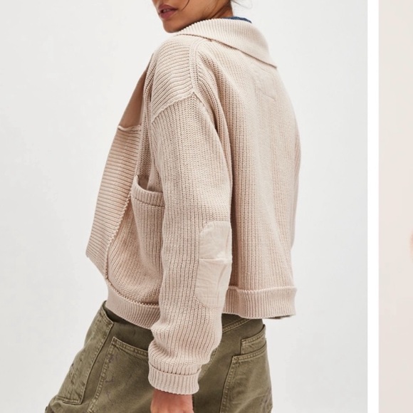 We The Free Sweater Worn Thru Surplus Cardi - Cardigan
Champagne Dream Shacket - Picture 10 of 10